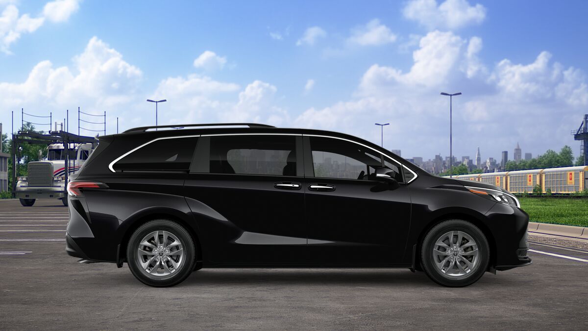 2026 Toyota Sienna XLE Laurel MD