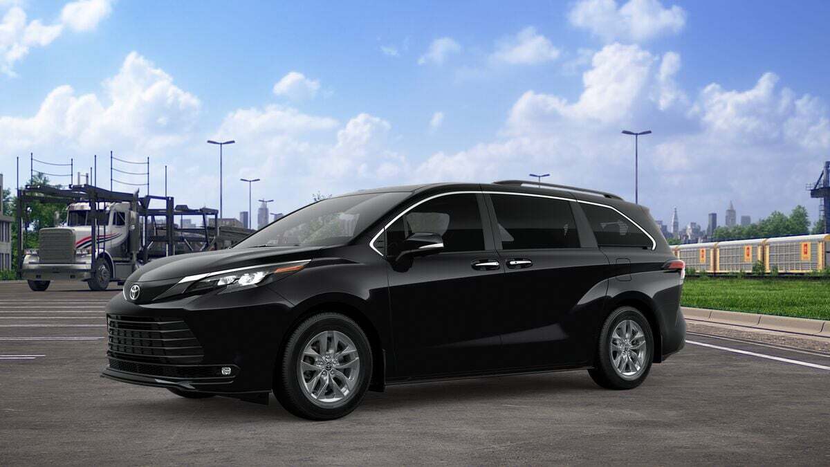 2026 Toyota Sienna XLE Laurel MD