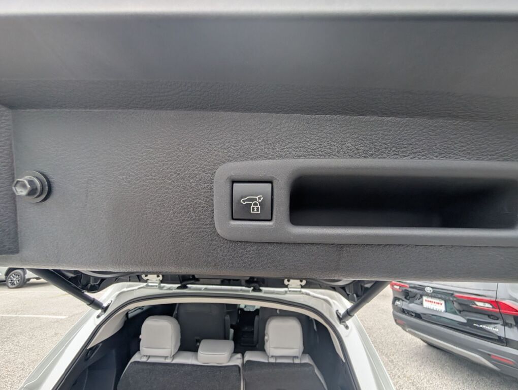 2026 Toyota Sienna XLE Laurel MD