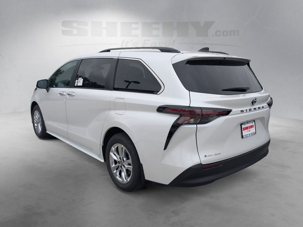 2026 Toyota Sienna XLE Laurel MD