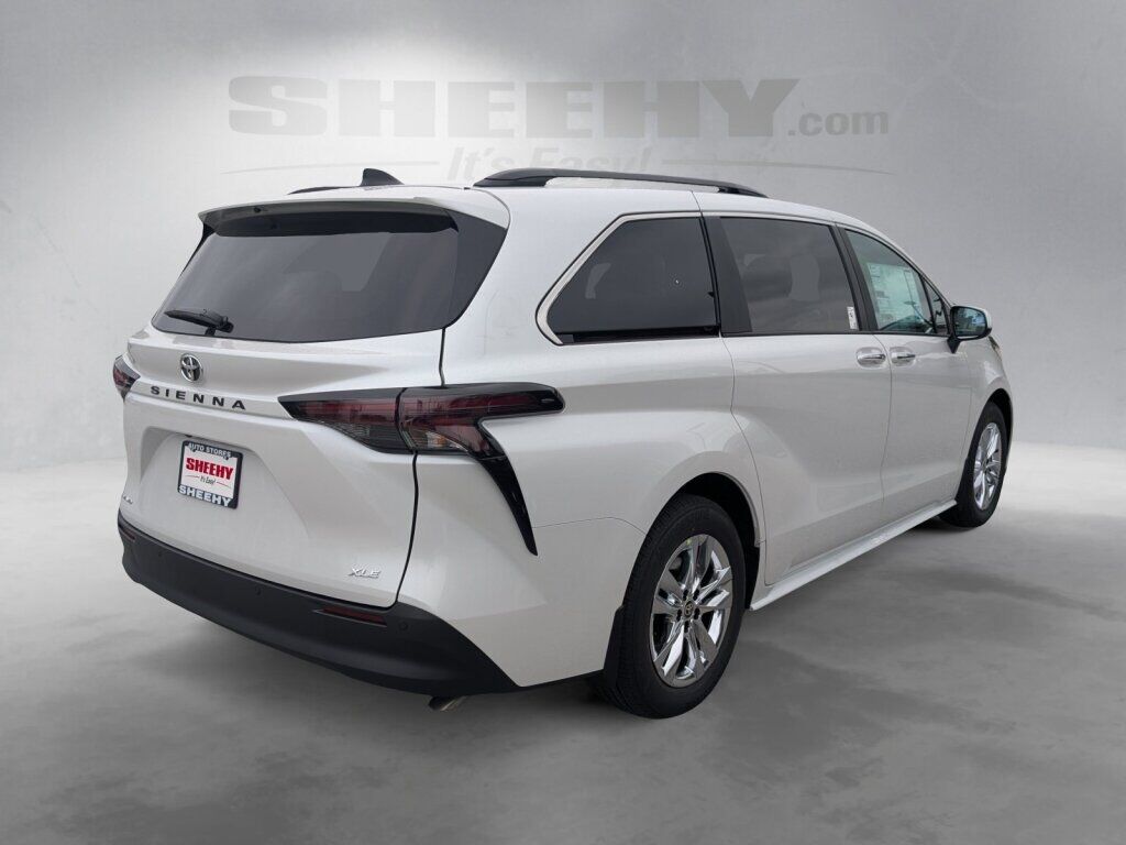 2026 Toyota Sienna XLE Laurel MD