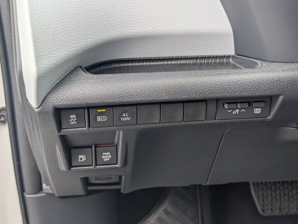 2026 Toyota Sienna XLE Laurel MD