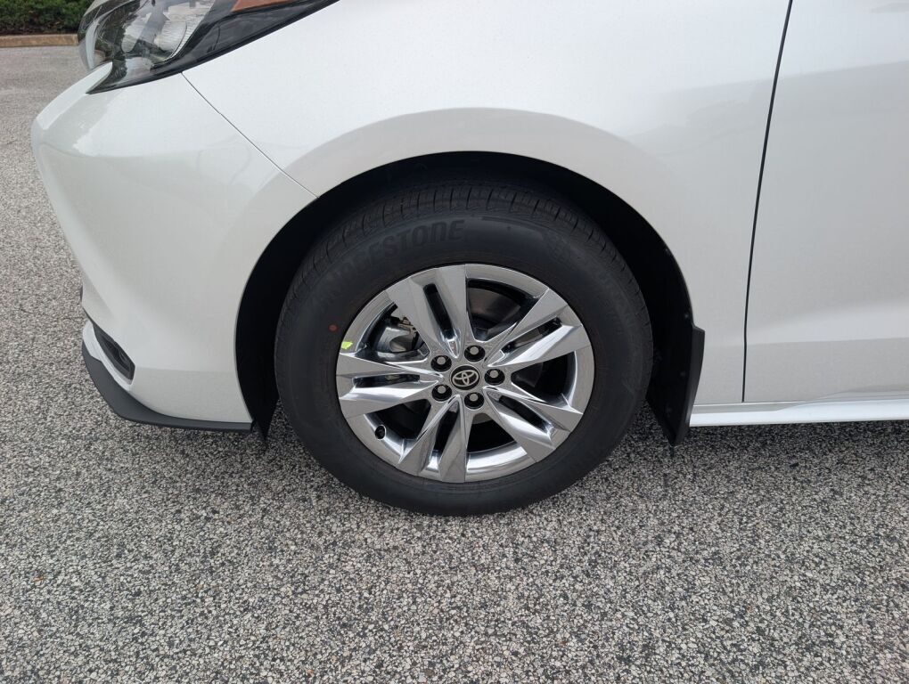 2026 Toyota Sienna XLE Laurel MD