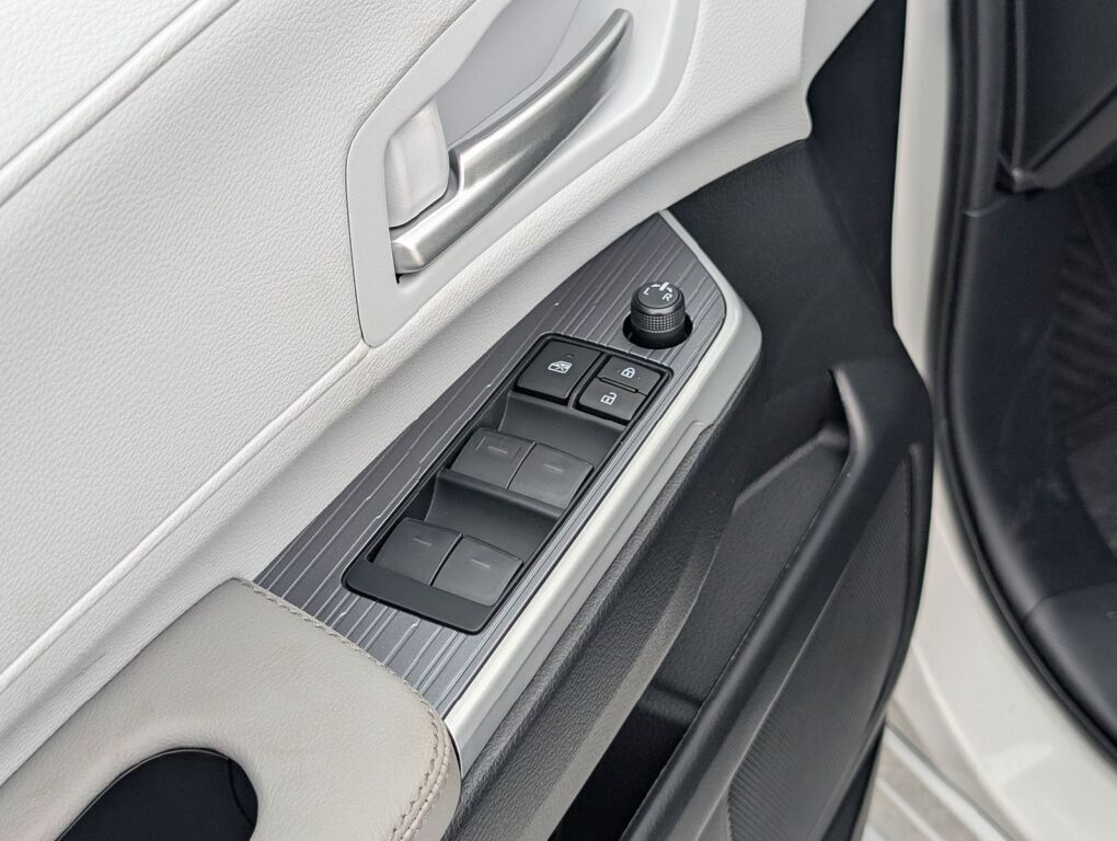 2026 Toyota Sienna XLE Laurel MD