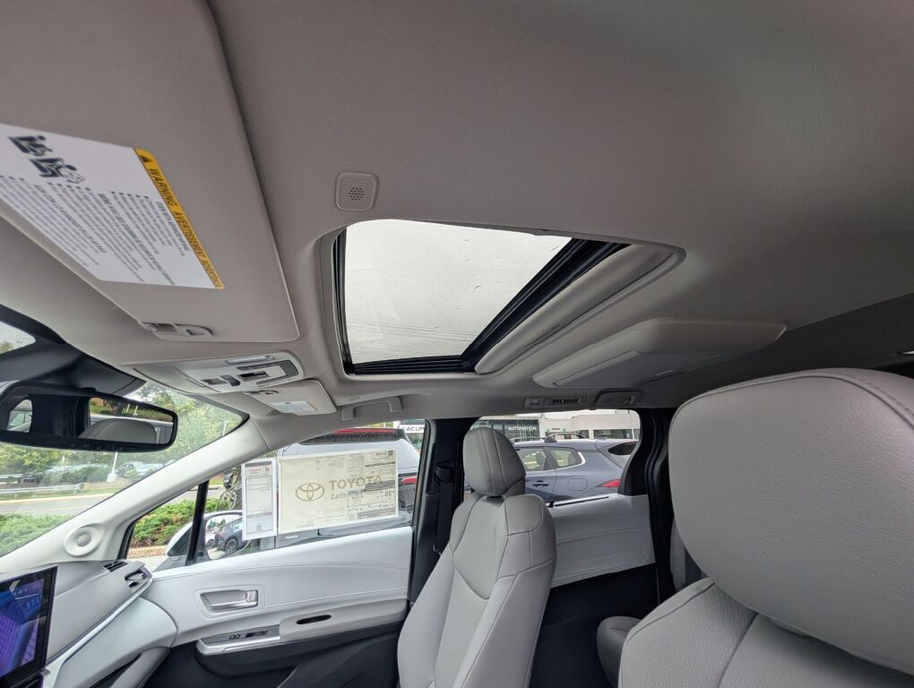 2026 Toyota Sienna XLE Laurel MD