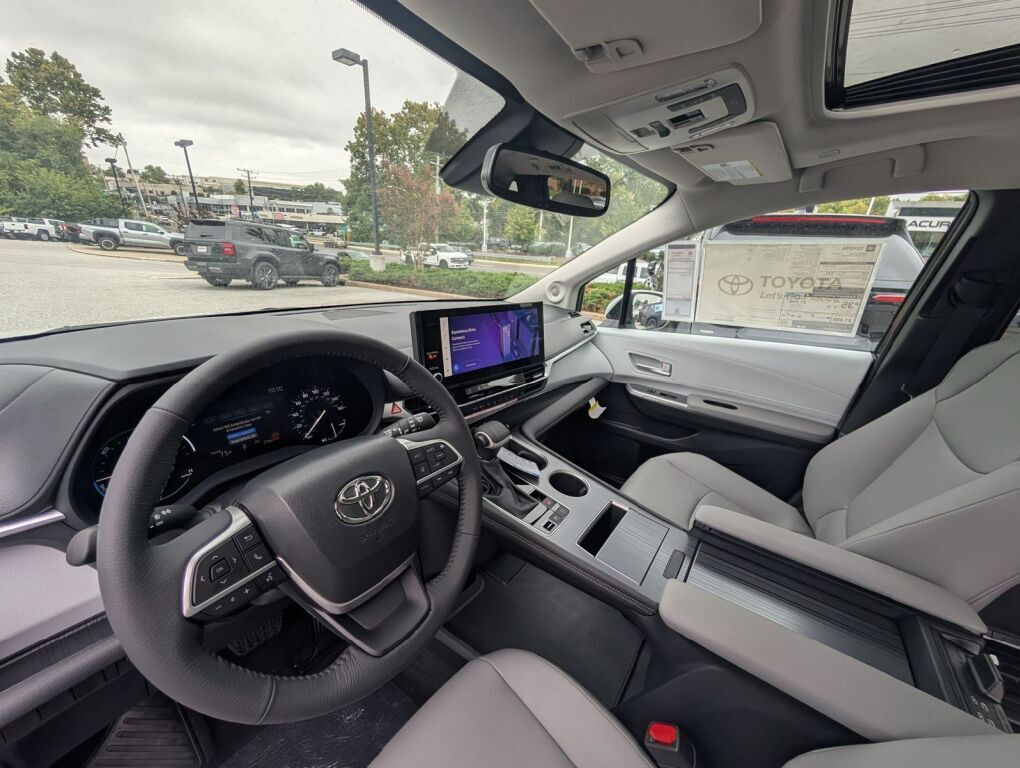 2026 Toyota Sienna XLE Laurel MD