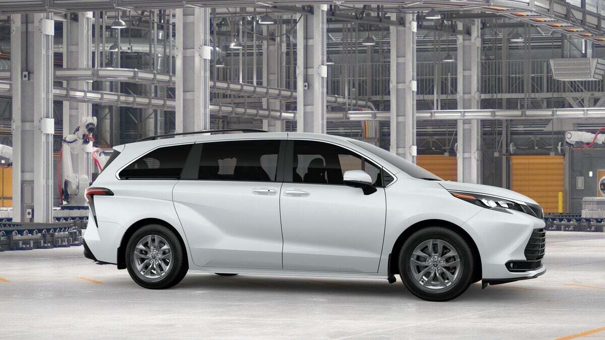 2026 Toyota Sienna XLE Laurel MD