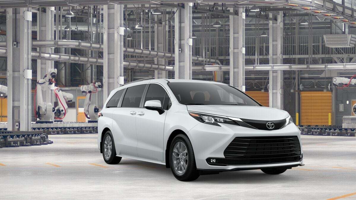 2026 Toyota Sienna XLE Laurel MD