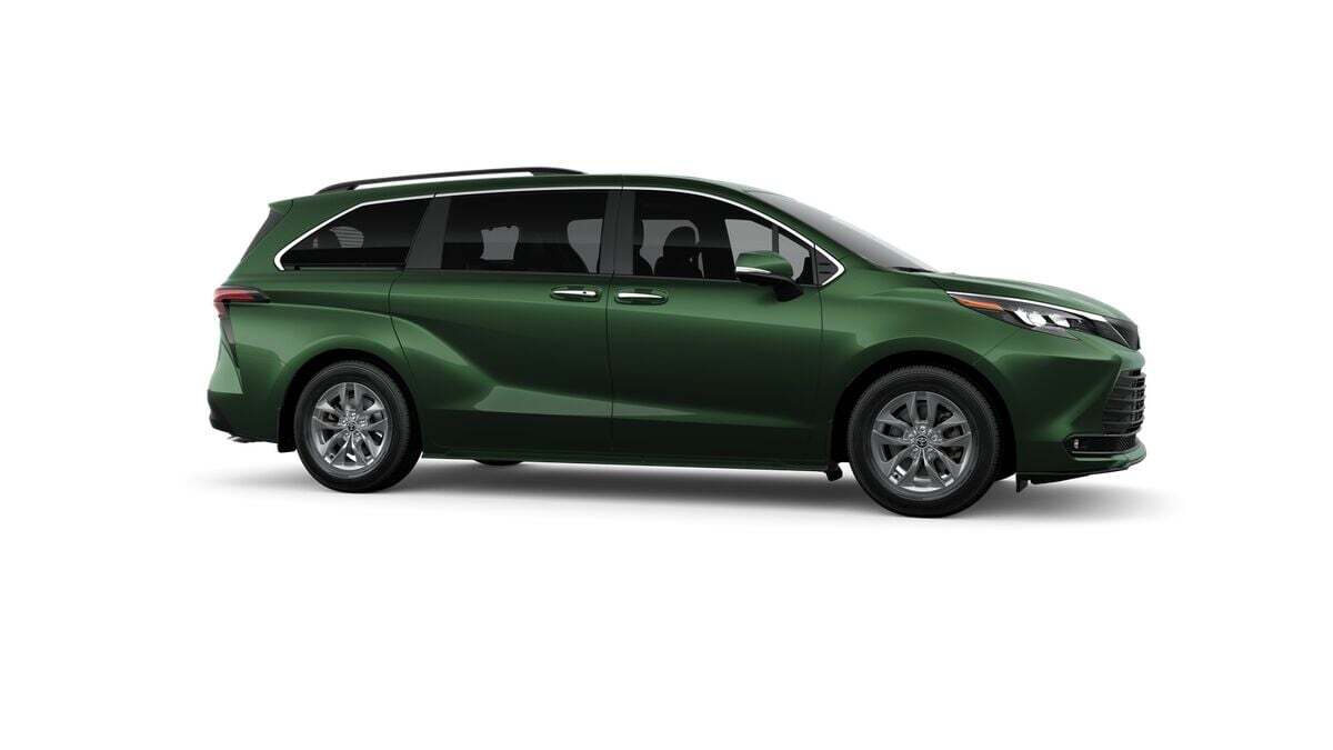 2026 Toyota Sienna XLE Fredericksburg VA