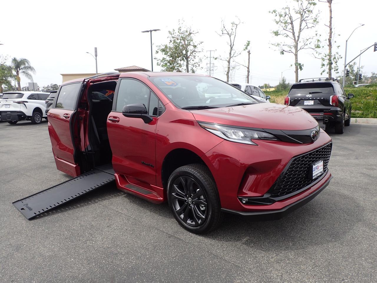 2026 Toyota Sienna XSE