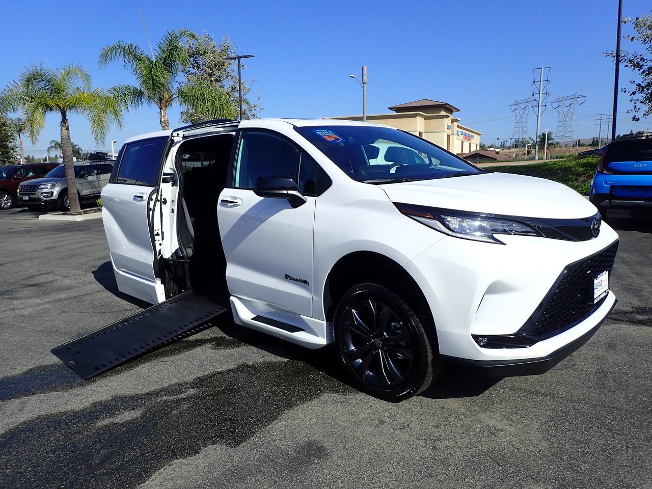 2026 Toyota Sienna XSE