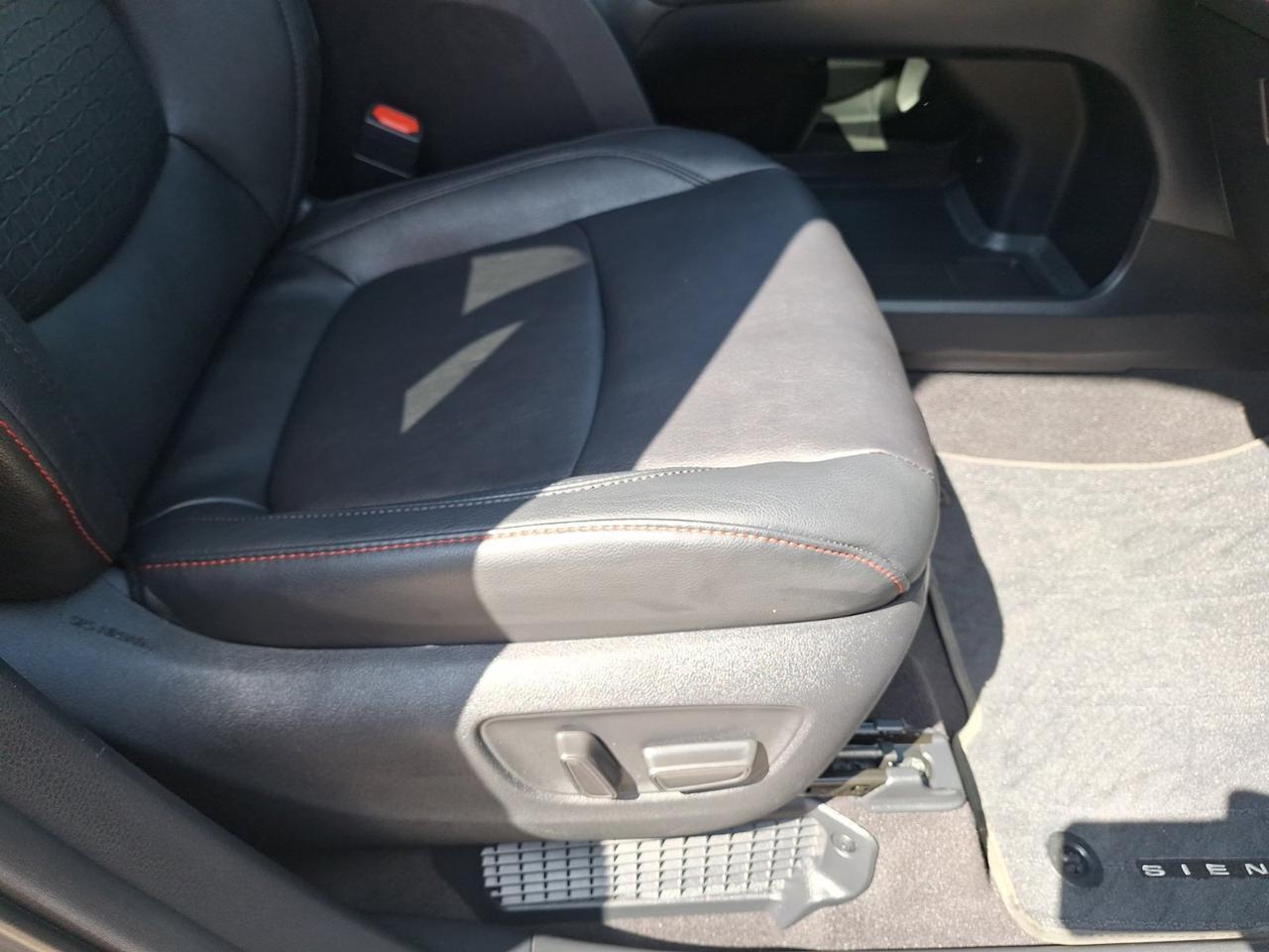 2026 Toyota Sienna XSE Hurst TX