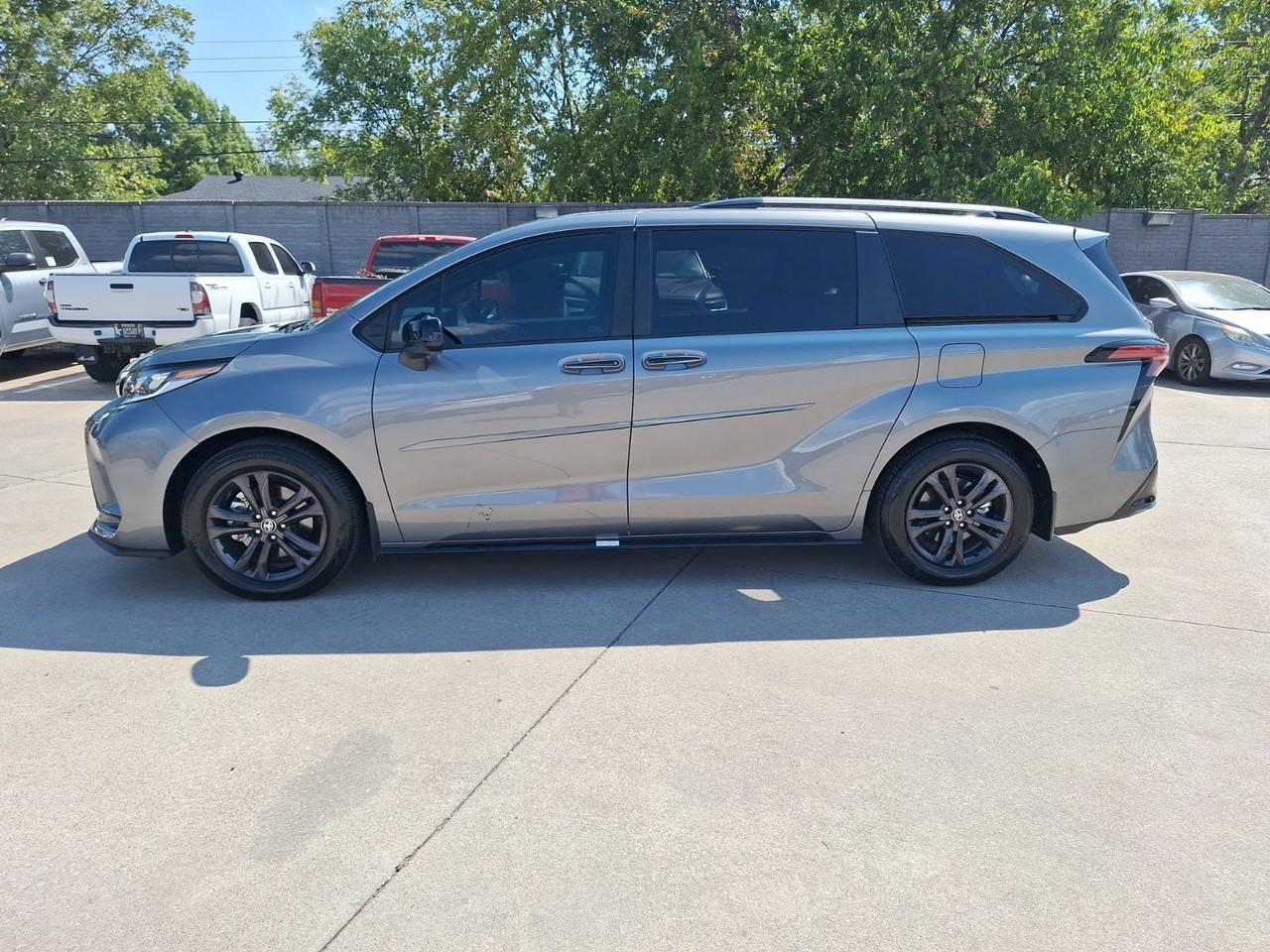 2026 Toyota Sienna XSE Hurst TX