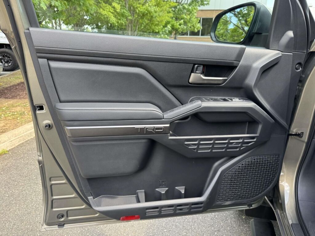 2026 Toyota Tacoma Hybrid TRD Off Road Fredericksburg VA