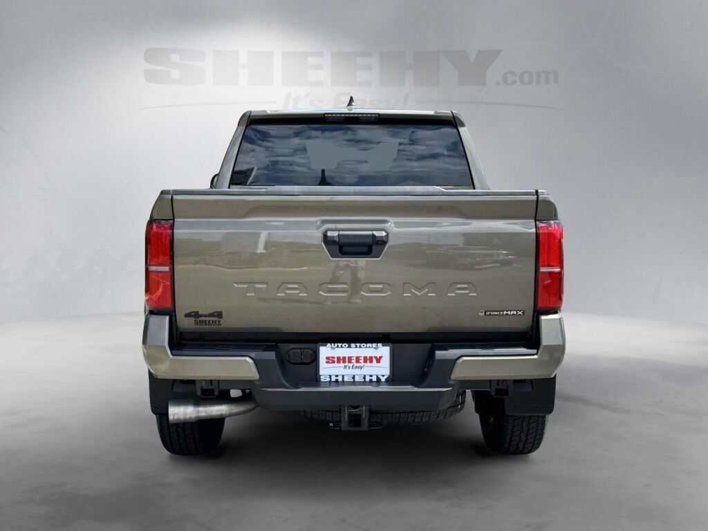 2026 Toyota Tacoma Hybrid TRD Off Road Fredericksburg VA