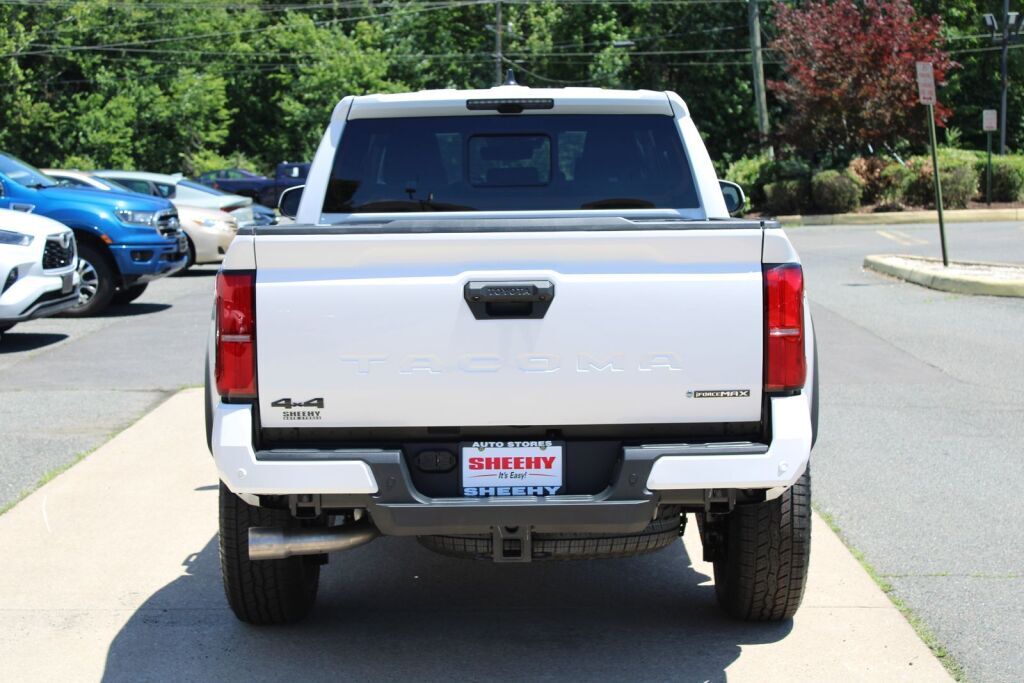 2026 Toyota Tacoma Hybrid TRD Off Road Fredericksburg VA