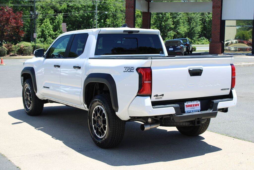 2026 Toyota Tacoma Hybrid TRD Off Road Fredericksburg VA