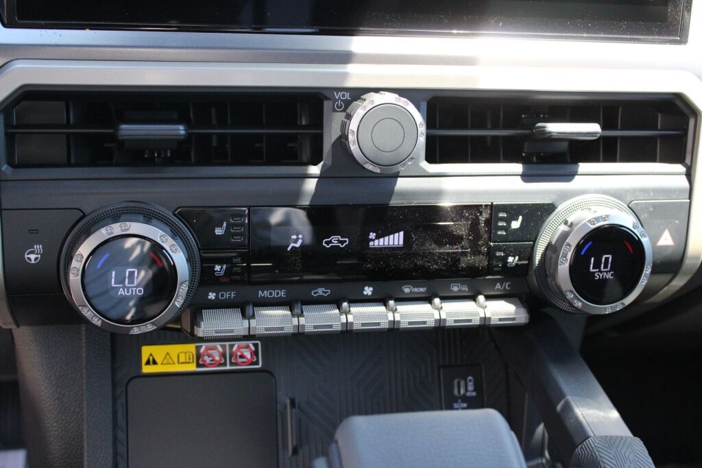 2026 Toyota Tacoma Hybrid TRD Off Road Fredericksburg VA
