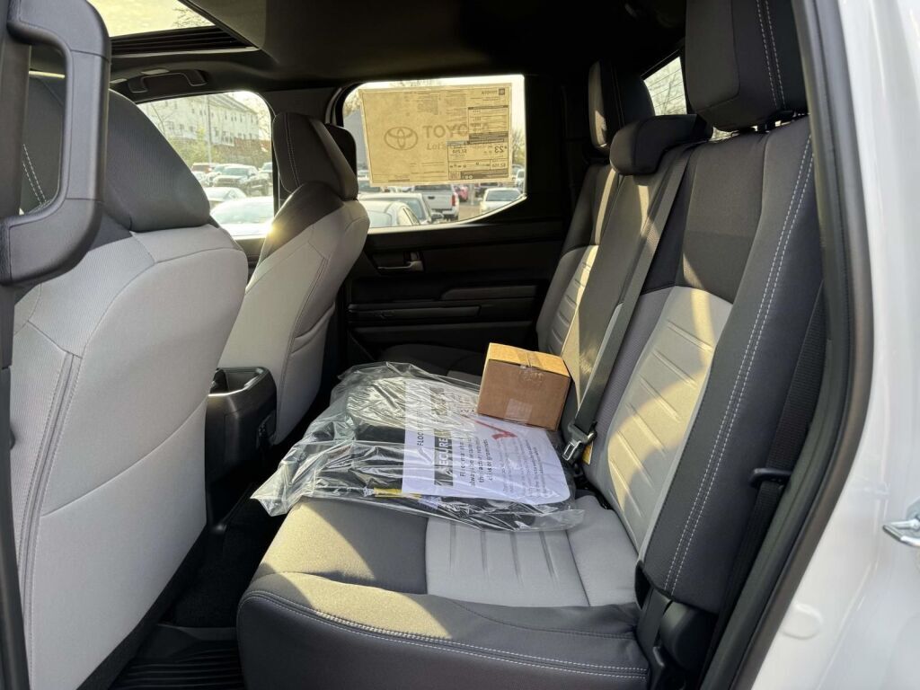 2026 Toyota Tacoma Hybrid TRD Off Road Fredericksburg VA