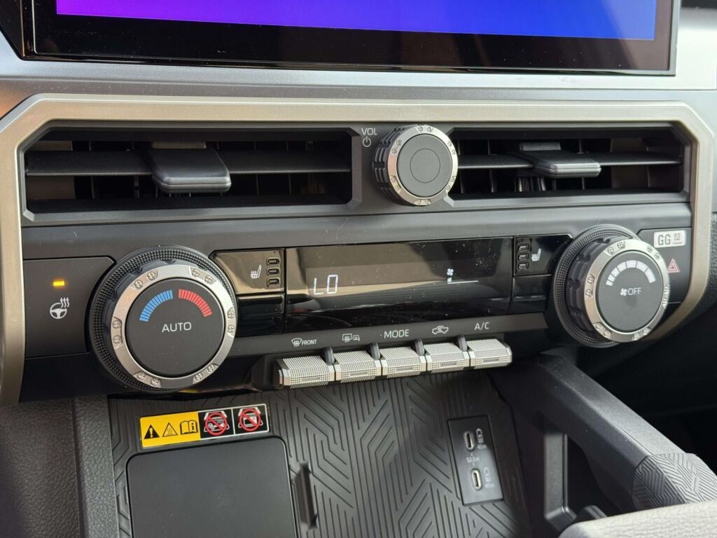 2026 Toyota Tacoma Hybrid TRD Off Road Fredericksburg VA