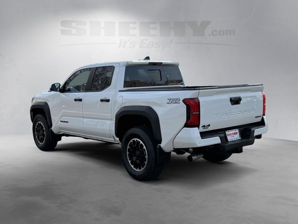 2026 Toyota Tacoma Hybrid TRD Off Road Fredericksburg VA