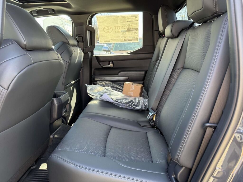 2026 Toyota Tacoma Hybrid TRD Off Road Fredericksburg VA