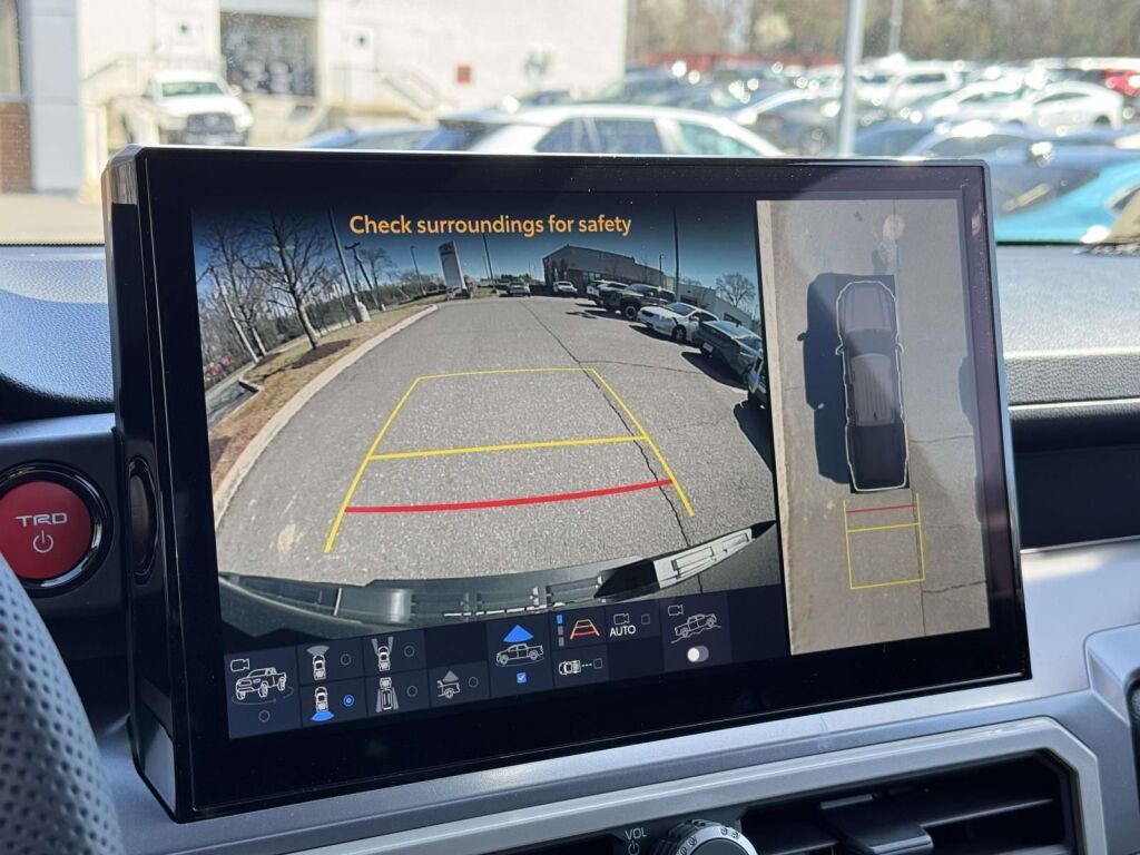 2026 Toyota Tacoma Hybrid TRD Off Road Fredericksburg VA