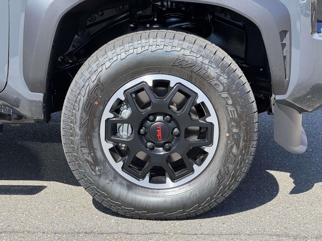 2026 Toyota Tacoma Hybrid TRD Off Road Fredericksburg VA