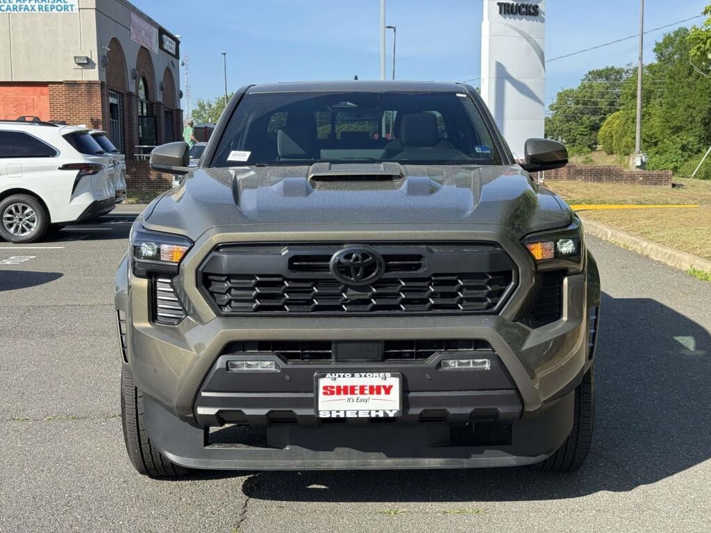 2026 Toyota Tacoma Hybrid TRD Sport Fredericksburg VA
