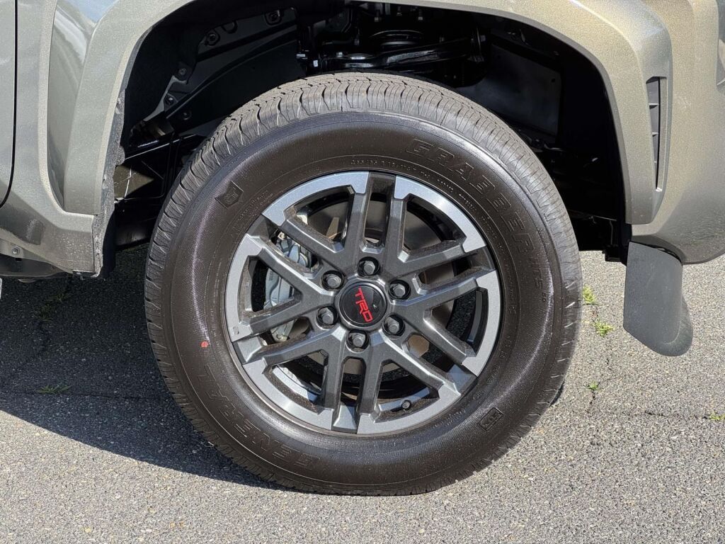 2026 Toyota Tacoma Hybrid TRD Sport Fredericksburg VA