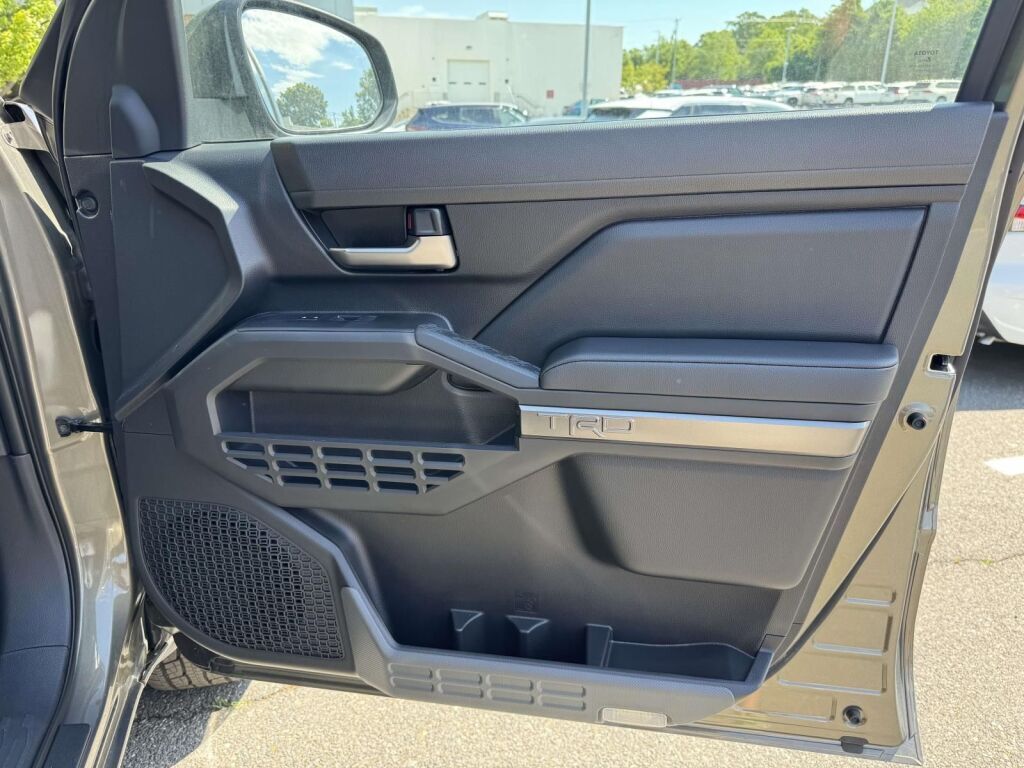 2026 Toyota Tacoma Hybrid TRD Sport Fredericksburg VA