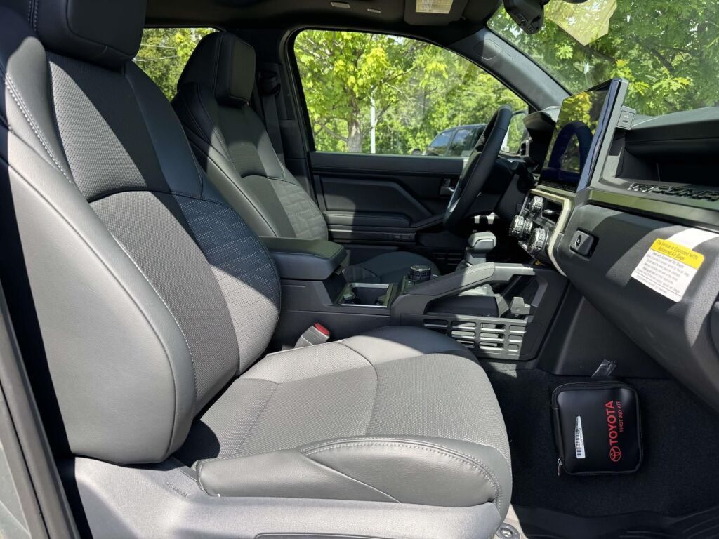 2026 Toyota Tacoma Hybrid TRD Sport Fredericksburg VA