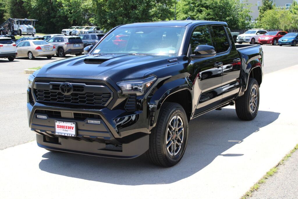 2026 Toyota Tacoma Hybrid TRD Sport Fredericksburg VA