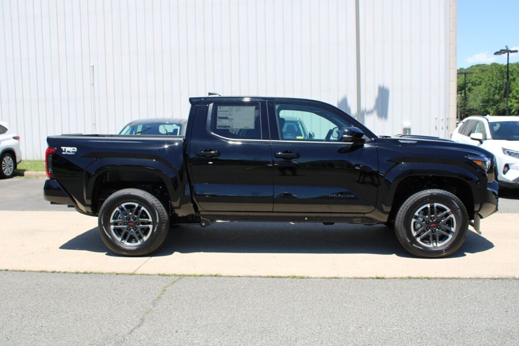 2026 Toyota Tacoma Hybrid TRD Sport Fredericksburg VA