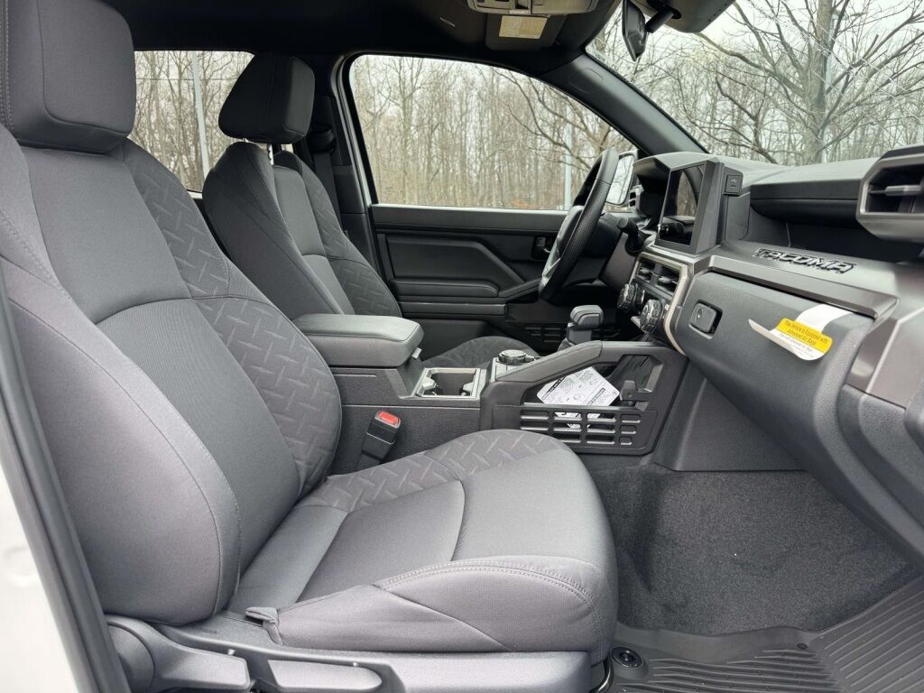 2026 Toyota Tacoma SR5 Fredericksburg VA