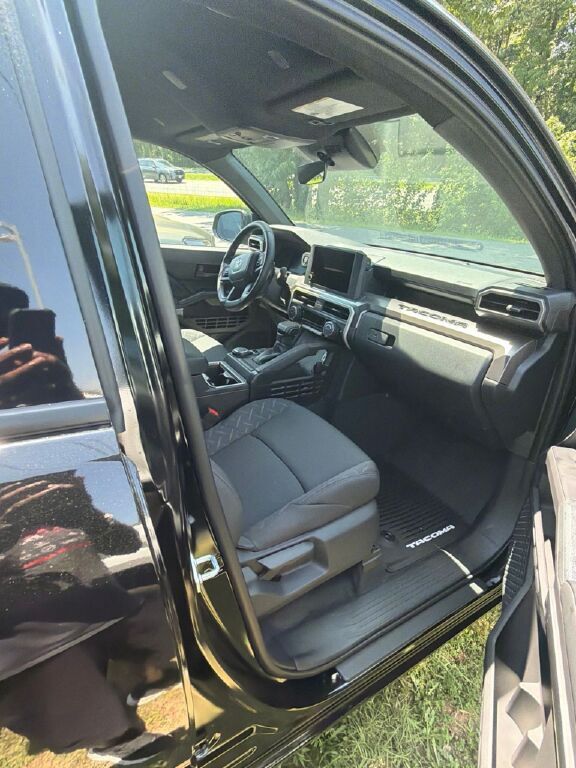 2026 Toyota Tacoma SR5 Fredericksburg VA
