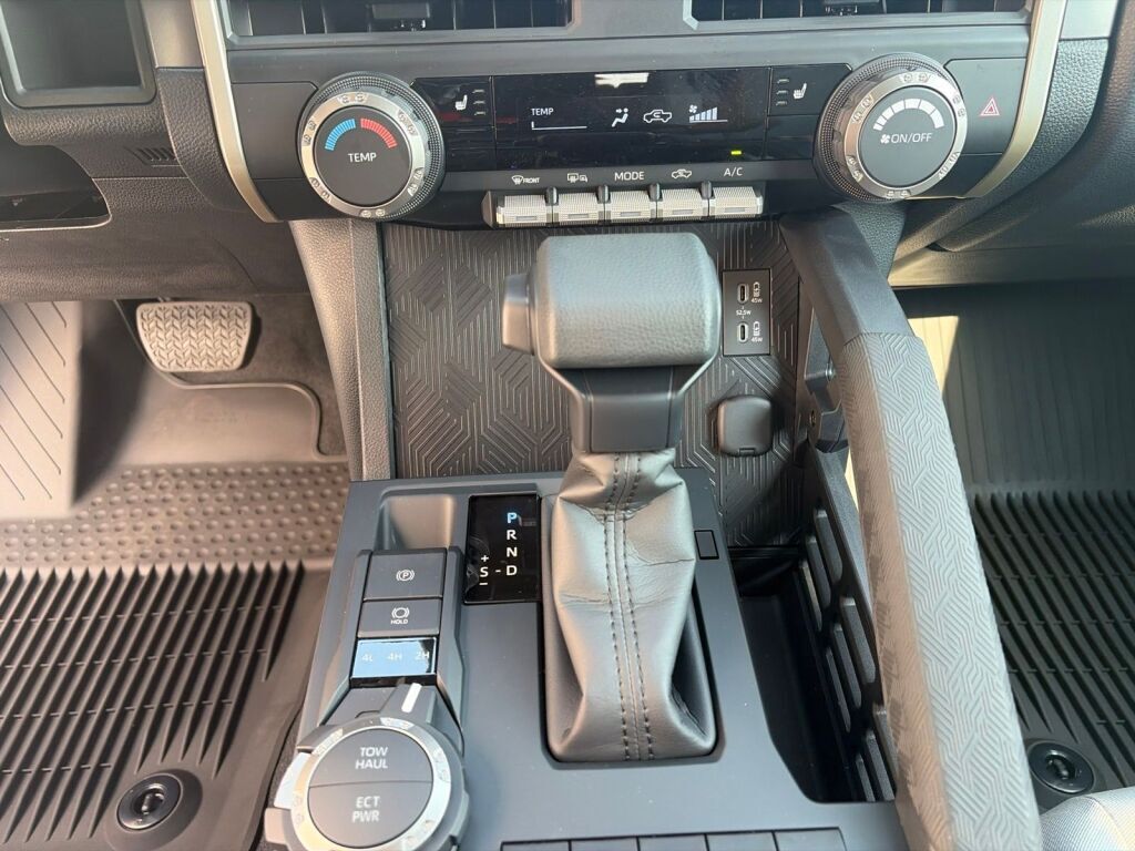 2026 Toyota Tacoma SR5 Fredericksburg VA