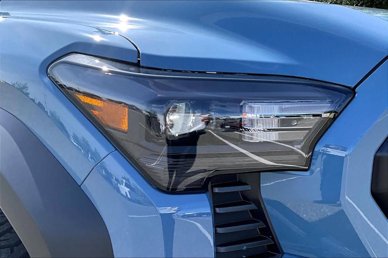 2026 Toyota Tacoma TRD Off Road Hybrid Folsom CA