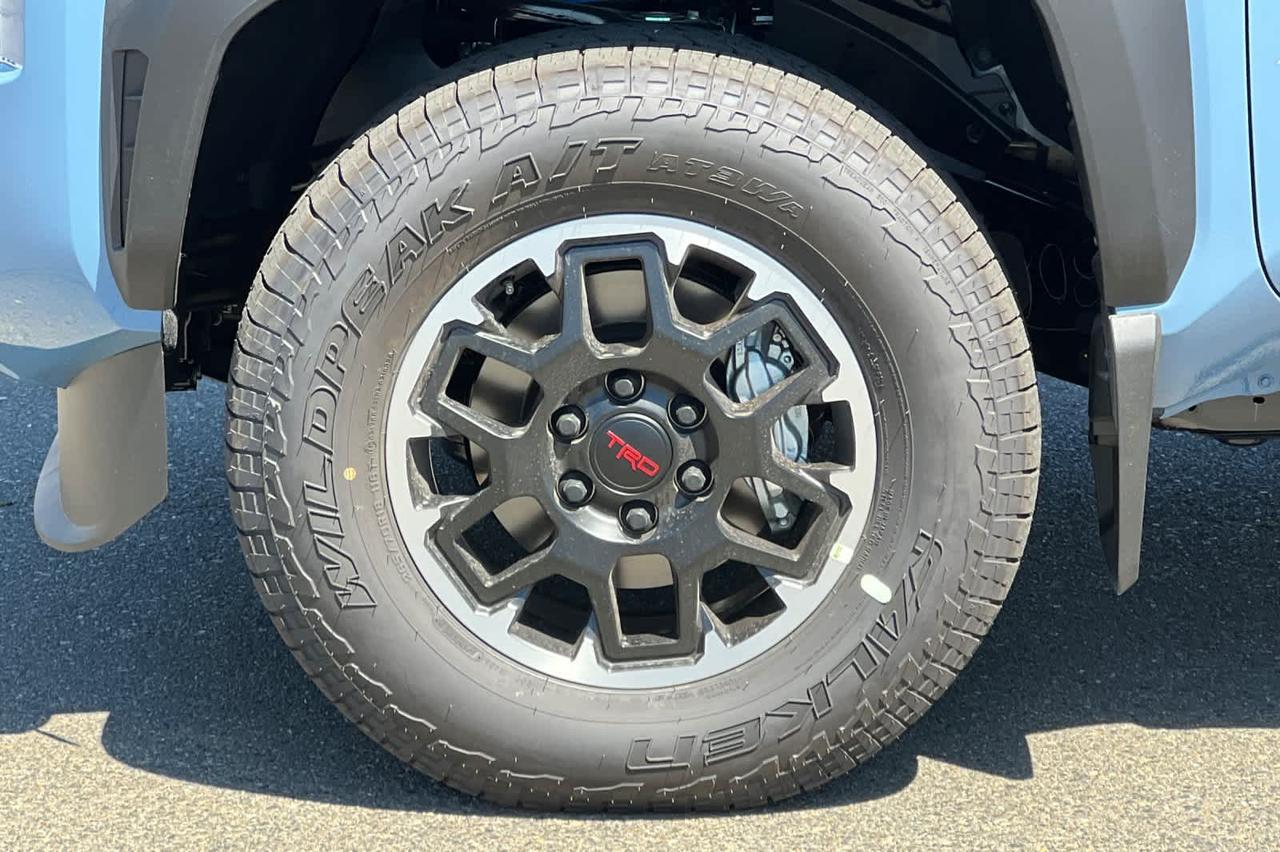 2026 Toyota Tacoma TRD Off Road Hybrid Roseville CA