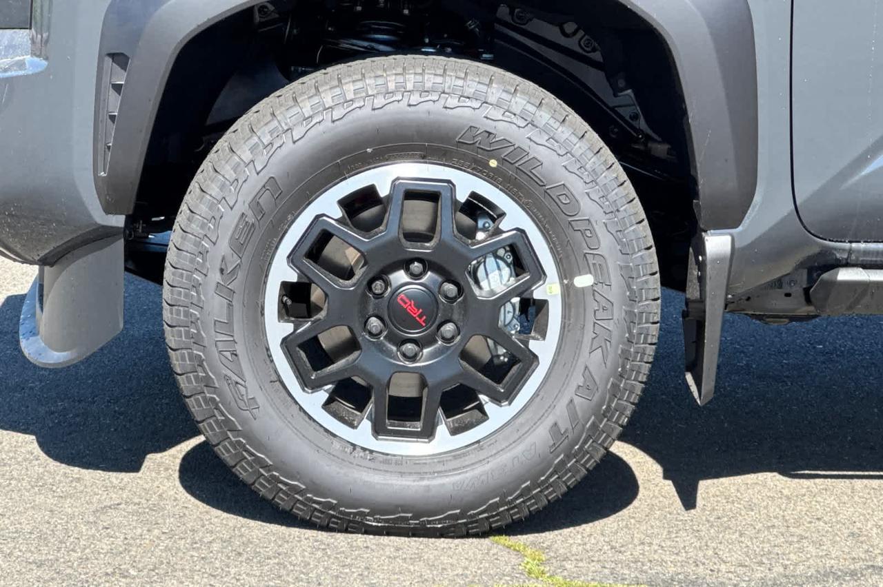 2026 Toyota Tacoma TRD Off Road Hybrid Roseville CA