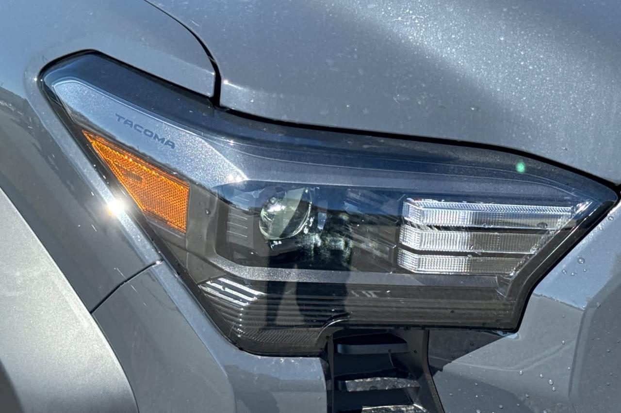 2026 Toyota Tacoma TRD Off Road Hybrid Roseville CA