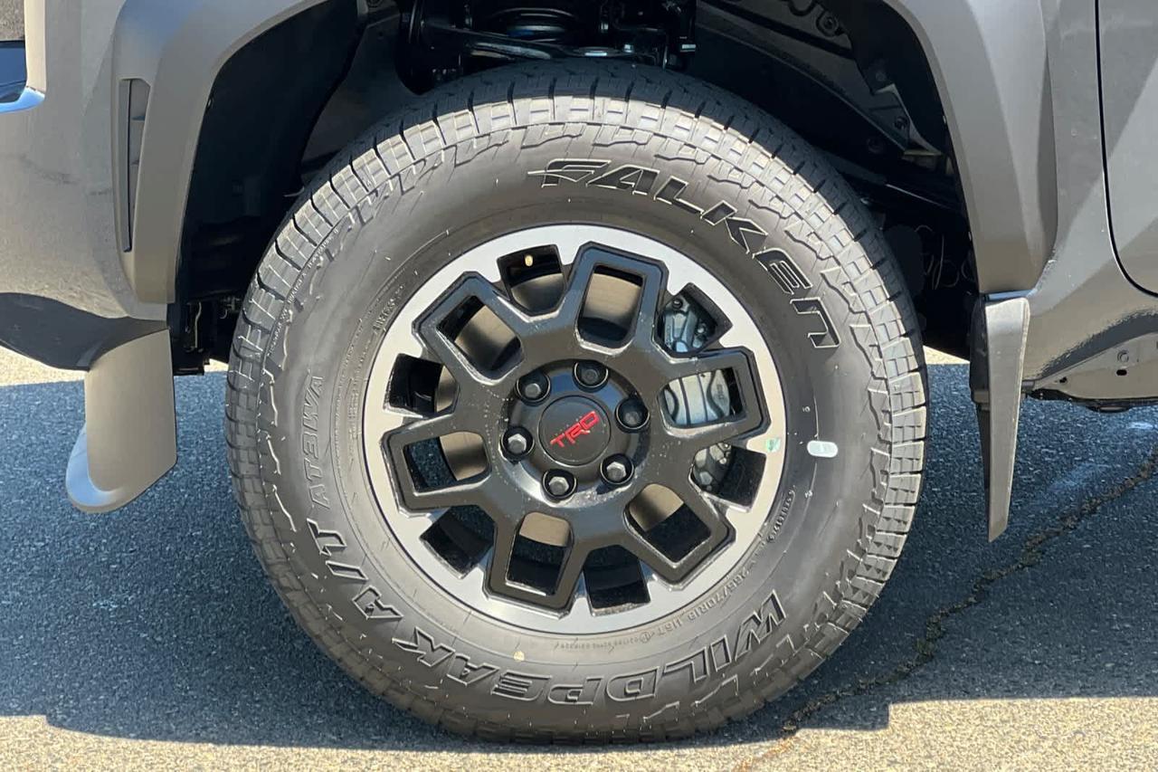 2026 Toyota Tacoma TRD Off Road Hybrid Roseville CA