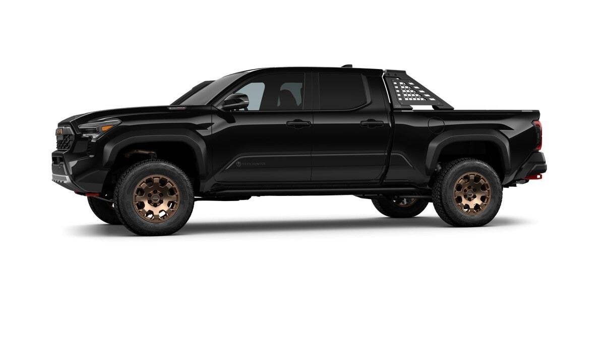 2026 Toyota Tacoma i-FORCE MAX Tacoma Trailhunter Roseville CA