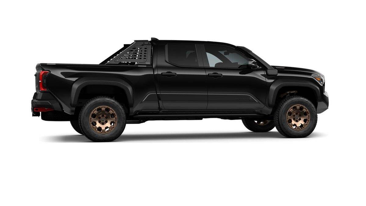 2026 Toyota Tacoma i-FORCE MAX Tacoma Trailhunter Roseville CA