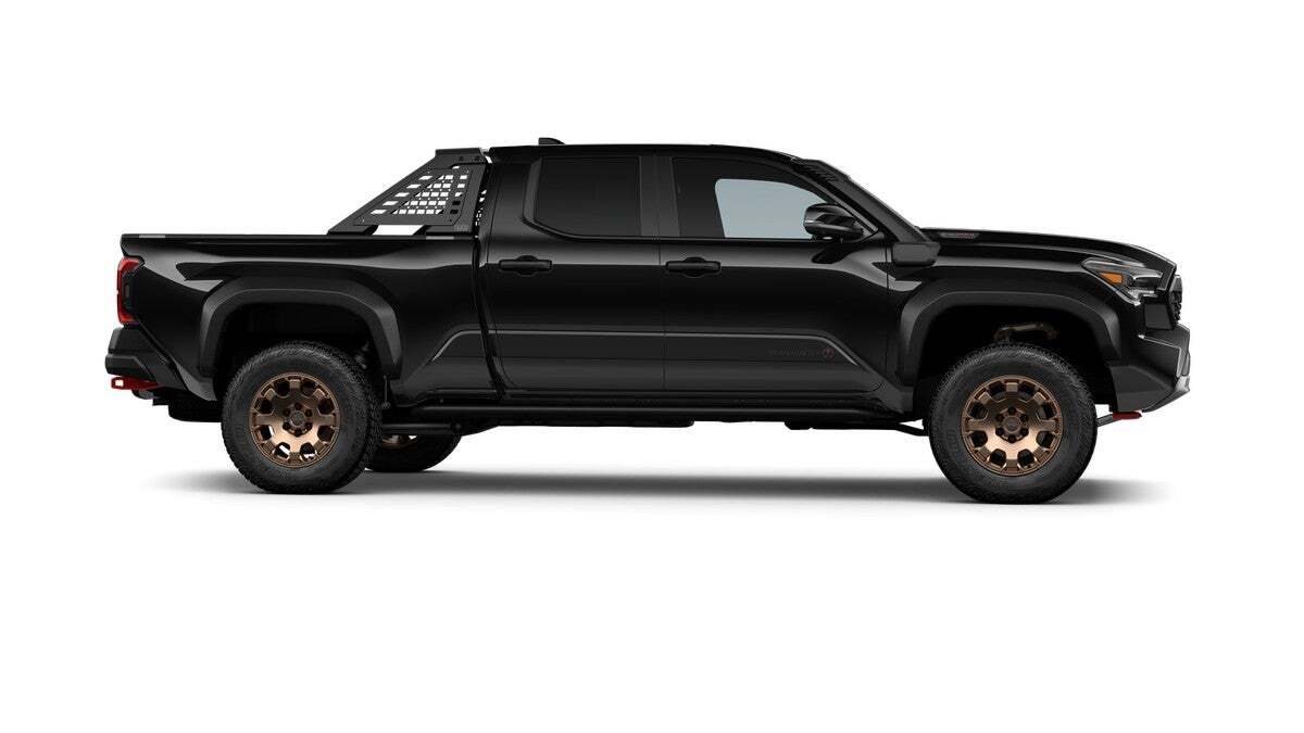 2026 Toyota Tacoma i-FORCE MAX Tacoma Trailhunter Roseville CA