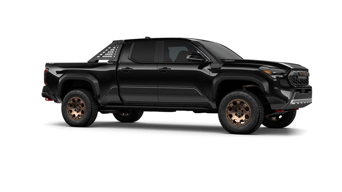 2026 Toyota Tacoma i-FORCE MAX Tacoma Trailhunter Roseville CA