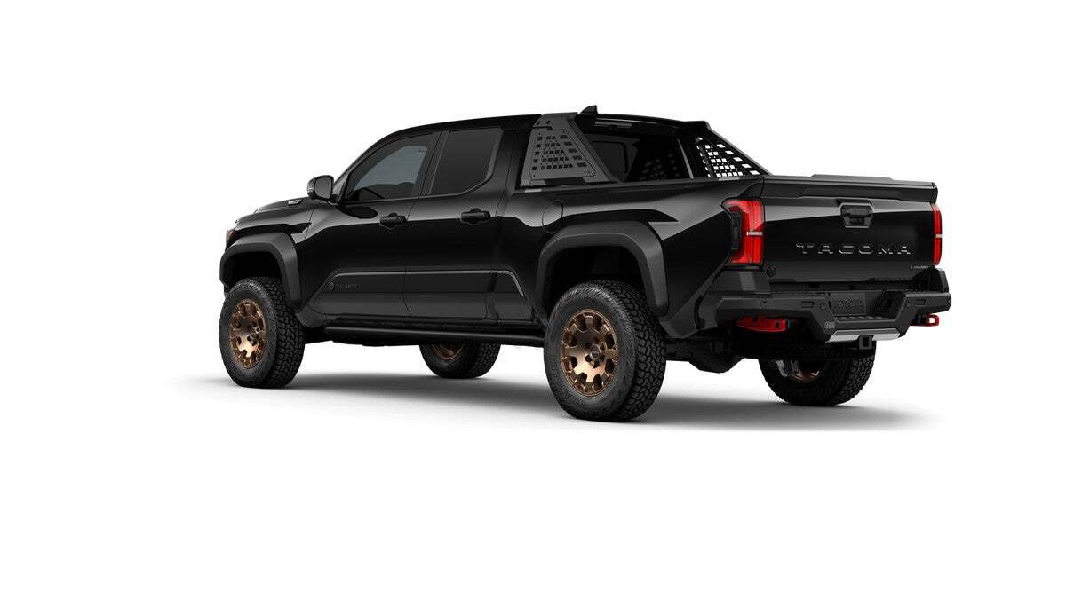 2026 Toyota Tacoma i-FORCE MAX Tacoma Trailhunter Roseville CA