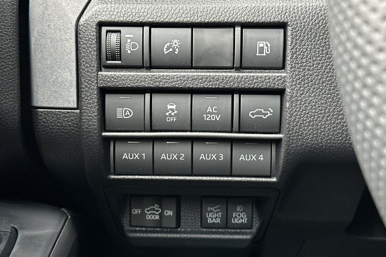 2026 Toyota Tacoma i-FORCE MAX Tacoma Trailhunter Roseville CA