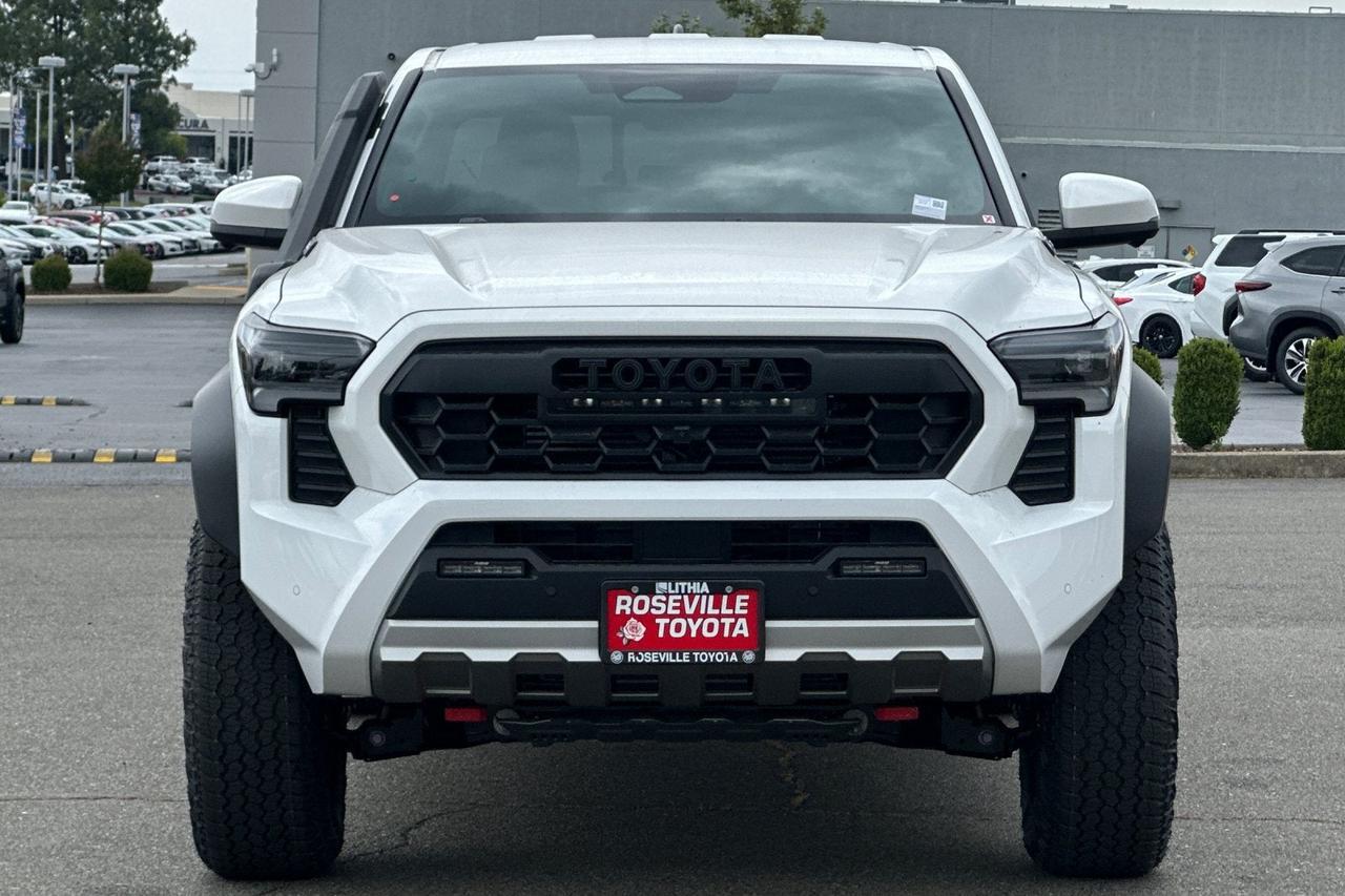 2026 Toyota Tacoma i-FORCE MAX Tacoma Trailhunter Roseville CA