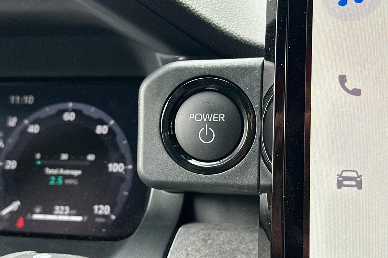2026 Toyota Tacoma i-FORCE MAX Tacoma Trailhunter Roseville CA